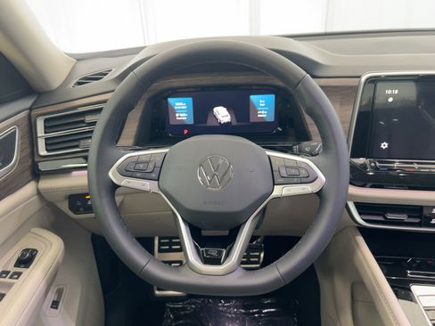 New 2026 Volkswagen Atlas SEL Premium R-Line AWD/4WD image 18