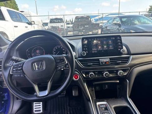 Used 2019 Honda Accord Sport image 11