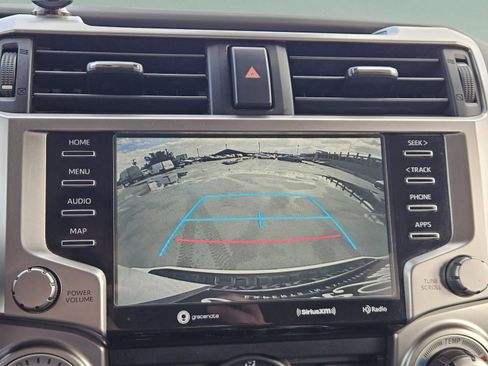 Used 2020 Toyota 4Runner SR5 Premium image 17