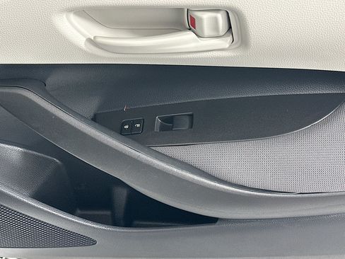 Certified 2025 Toyota Corolla LE FWD image 28