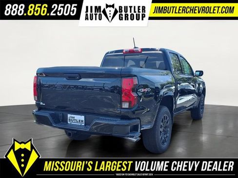 New 2026 Chevrolet Colorado W/T w/ WT Custom Package AWD/4WD image 19