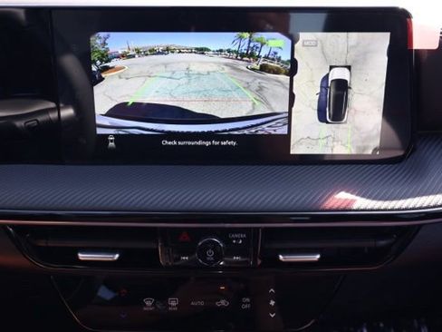 New 2025 Nissan Kicks SR image 30