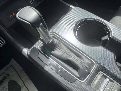 Used 2024 Honda Civic Sport image 30