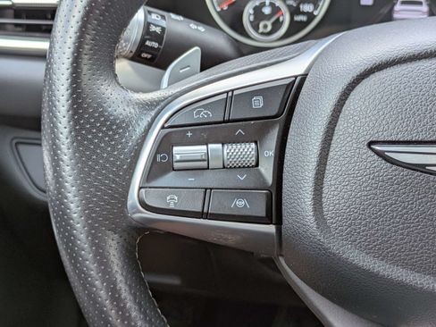 Used 2025 Genesis G70 2.5T RWD image 23