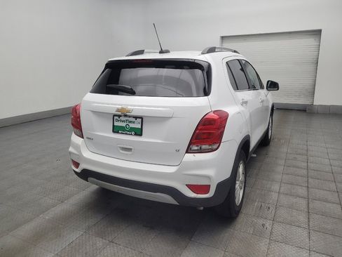 Used 2020 Chevrolet Trax LT w/ LT Convenience Package FWD image 9