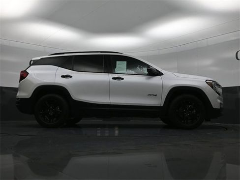 Used 2022 GMC Terrain AT4 w/ Infotainment Package II image 29