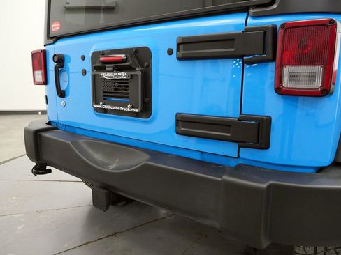 Used 2018 Jeep Wrangler Sport image 30