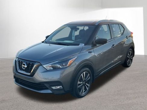Used 2019 Nissan Kicks SR w/ SR Premium Package image 1