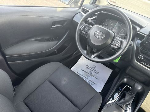 Used 2023 Toyota Corolla LE image 15