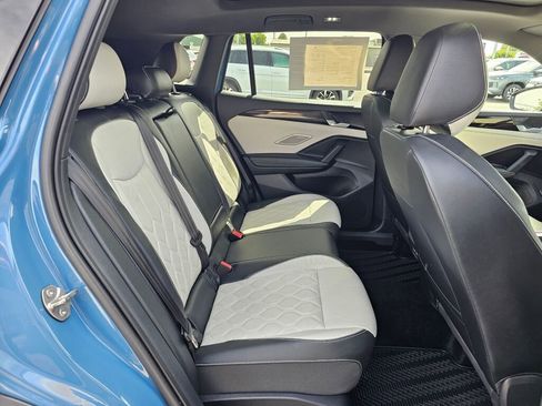 Certified 2025 Volkswagen Tiguan SEL R-Line AWD/4WD image 13