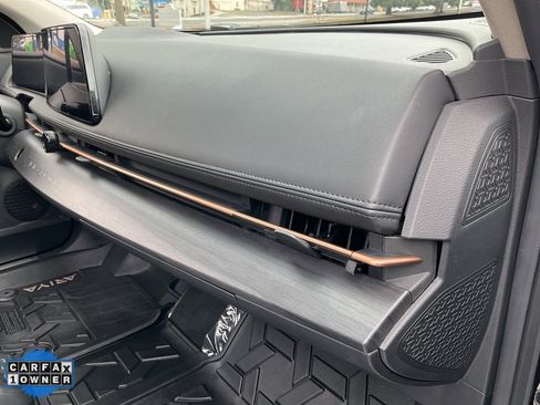 Used 2023 Nissan Ariya AWD image 65