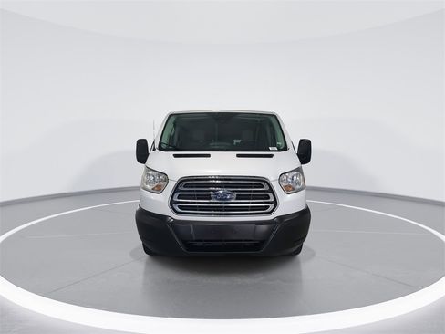 Used 2019 Ford Transit 150 XLT image 3