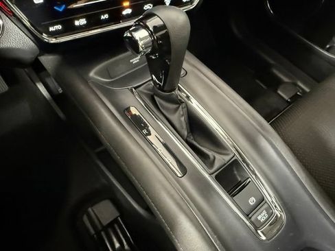 Used 2022 Honda HR-V EX image 24