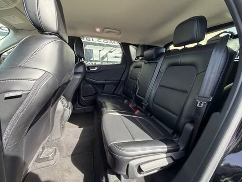Used 2024 Ford Escape Platinum AWD/4WD image 11