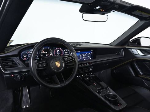 Used 2022 Porsche 911 Carrera RWD image 11