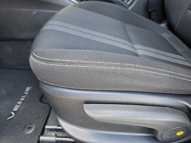Used 2022 Hyundai Venue SEL FWD image 27