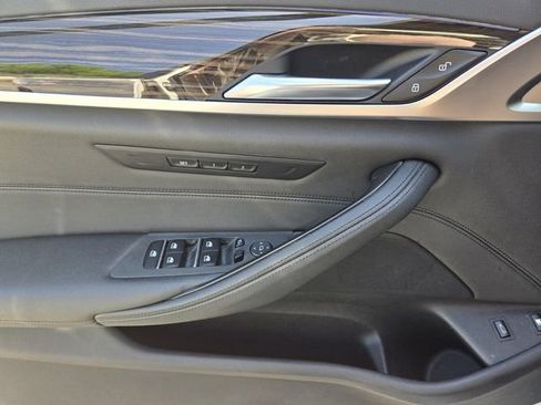 Used 2018 BMW 530e RWD image 29