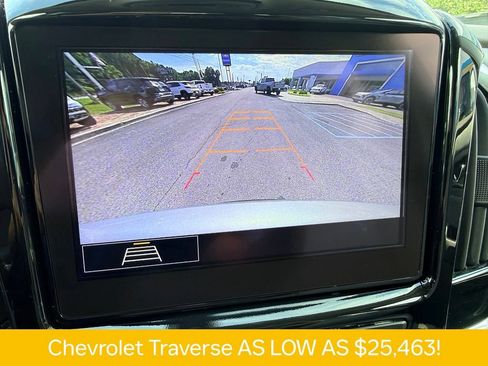 Used 2020 Chevrolet Traverse LT FWD image 8