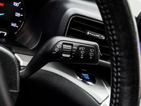 Used 2022 Ford Explorer XLT w/ Equipment Group 202A image 32