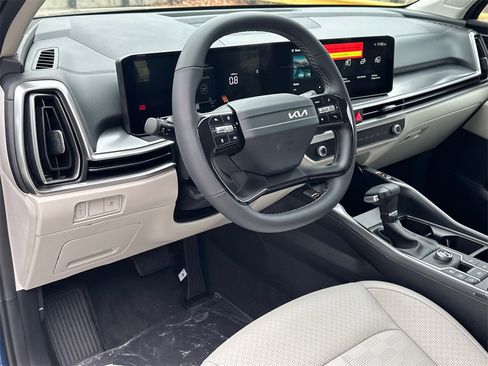 New 2026 Kia Sorento S image 17