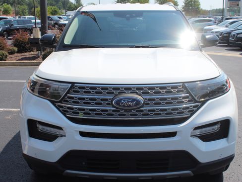 Used 2020 Ford Explorer Limited AWD/4WD image 3