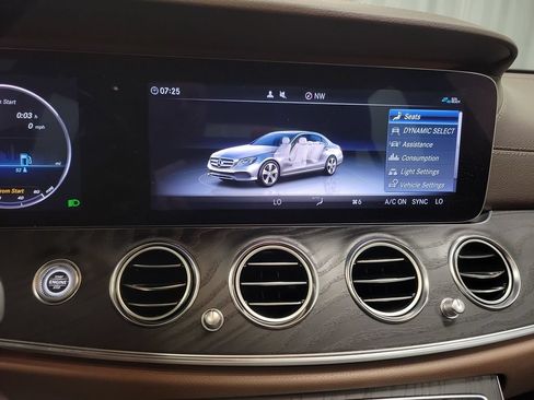 Used 2019 Mercedes-Benz E 450 4MATIC Sedan image 18