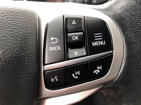 Used 2023 Ford Explorer XLT w/ Equipment Group 202A AWD/4WD image 38