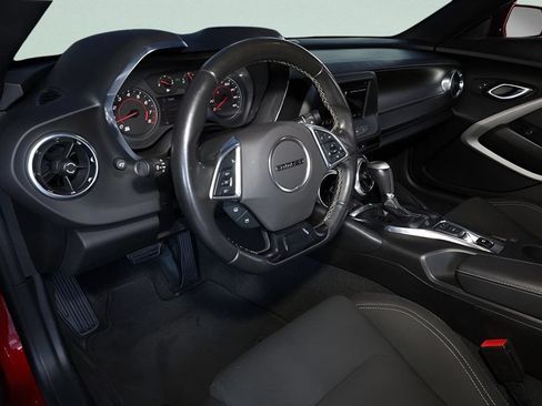 Used 2021 Chevrolet Camaro LT RWD image 17