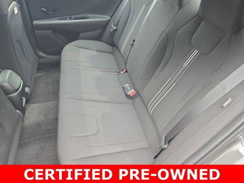 Certified 2025 Hyundai Elantra SEL FWD image 14