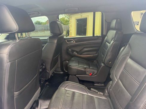 Used 2018 GMC Yukon XL Denali RWD image 7
