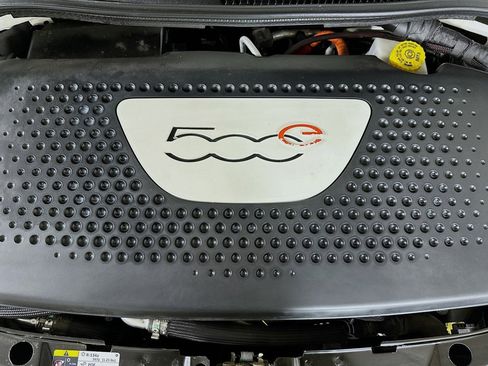 Used 2017 FIAT 500 e image 13