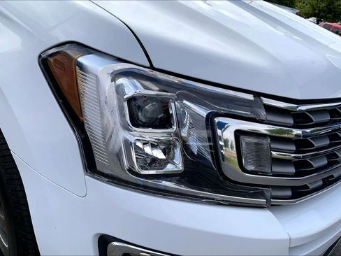 Used 2020 Ford Expedition Max Limited RWD image 28