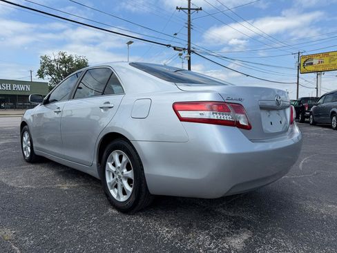 Used 2011 Toyota Camry LE w/ LE Extra-Value Pkg FWD image 7