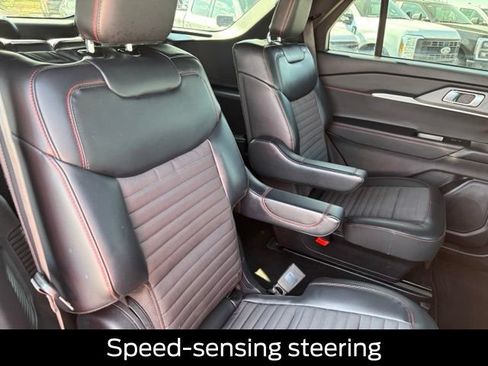 Certified 2025 Ford Explorer ST-Line AWD/4WD image 23