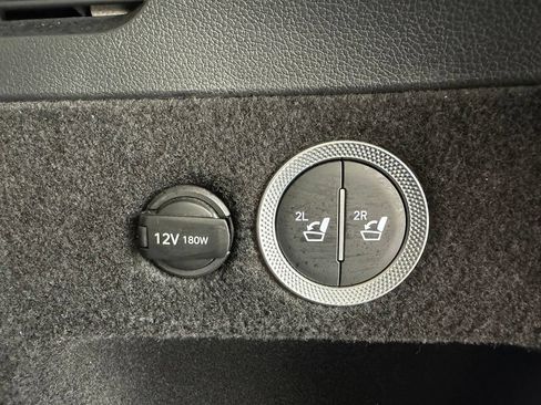 Used 2025 Genesis GV80 2.5T Standard AWD/4WD image 36