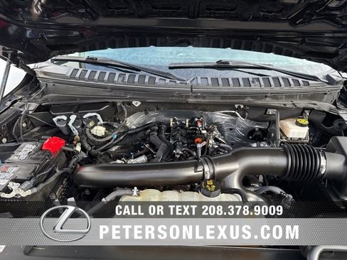 Used 2024 Ford Expedition Limited image 9