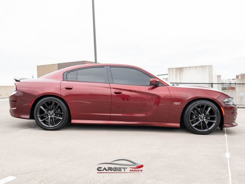 Used 2019 Dodge Charger Scat Pack w/ Technology Group image 8