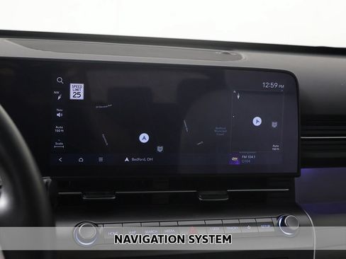 Used 2025 Hyundai Kona Limited AWD/4WD image 3