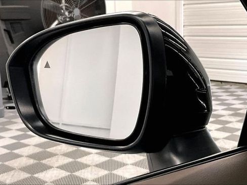 Used 2023 Nissan Rogue SV w/ SV Premium Package image 36