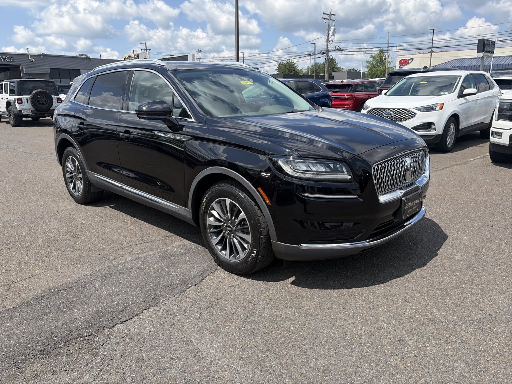 Certified 2023 Lincoln Nautilus Reserve AWD/4WD image 12