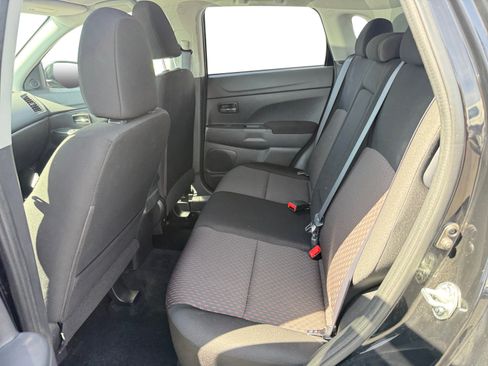 Used 2019 Mitsubishi Outlander Sport LE FWD image 16