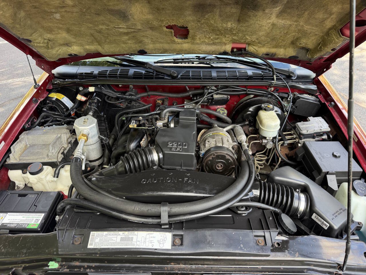 Used 2000 Chevrolet S10 Pickup LS w/ Preferred Equipment Group RWD image 22