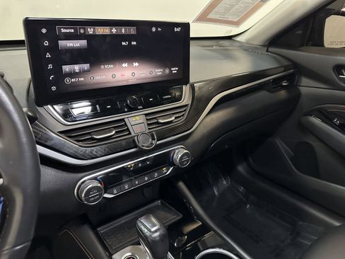 Used 2023 Nissan Altima 2.0 SR image 28