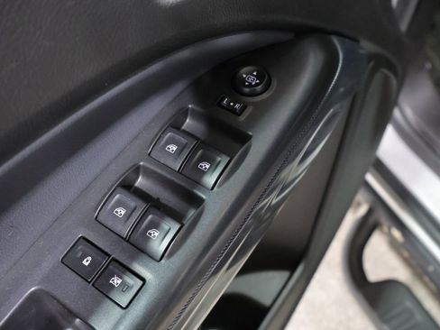 Used 2018 Chevrolet Colorado Z71 AWD/4WD image 14