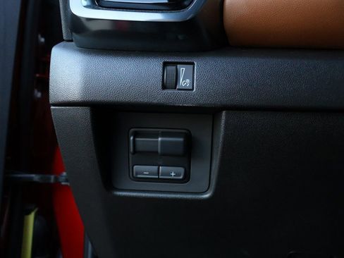 Used 2024 GMC Canyon AT4 w/ AT4 Premium Package image 36