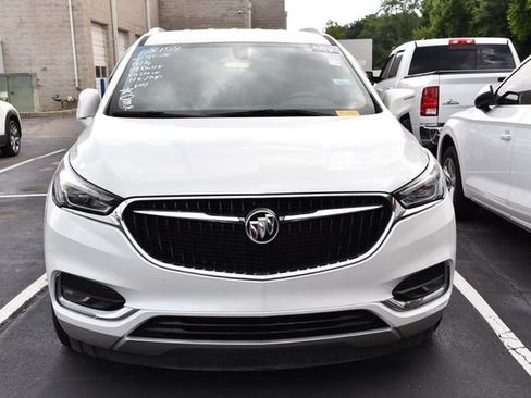 Used 2019 Buick Enclave Essence FWD image 3