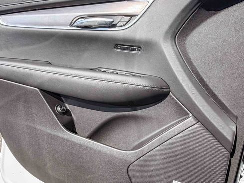 Used 2023 Cadillac XT6 Luxury image 41