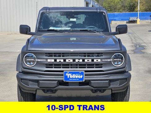 New 2025 Ford Bronco 4-Door image 3