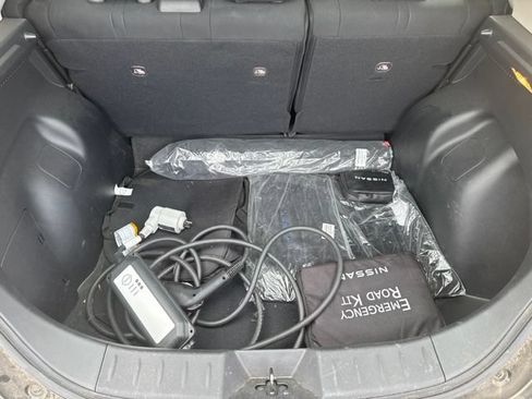Used 2025 Nissan Leaf S FWD image 6