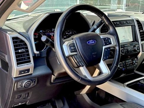 Used 2020 Ford F250 Lariat w/ Lariat Ultimate Package AWD/4WD image 23
